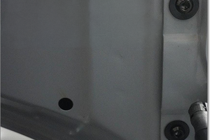 Kia Stinger Black Hood Hinges