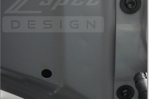 Kia Stinger Black Hood Hinges