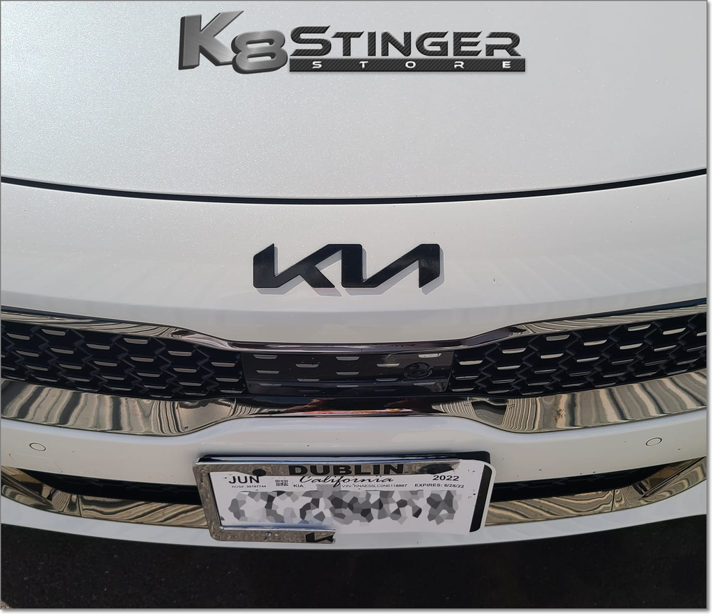Kia Stinger Black Emblem 