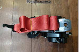 Kia Stinger Red Seatbelt Harness