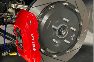 Kia Stinger Front 6 Piston Brakes
