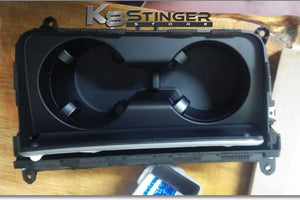 Kia Stinger cupholders