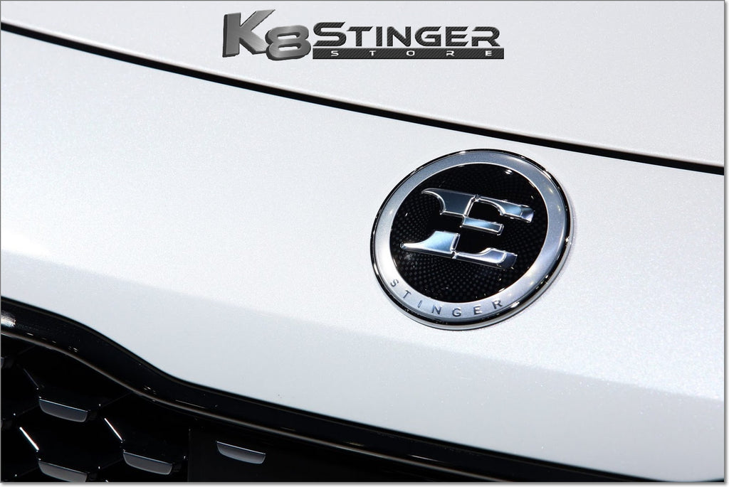 E logo White